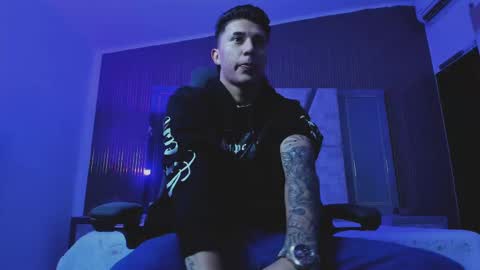 Liam Smith online show from September 2025 12:09:01 PM