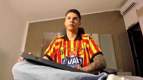 Liam Smith online show from September 2025 12:21:02 PM