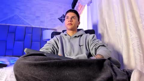 Liam Smith online show from October 2025 12:26:02 PM