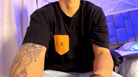 Liam Smith online show from October 2025 12:04:01 PM