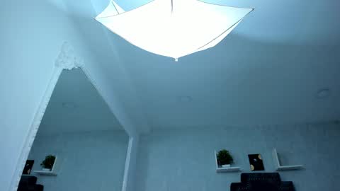 Liam Smith online show from October 2025 12:17:02 PM