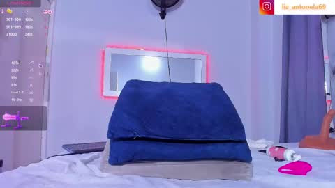 Antonela online show from February 2025 05:29:01 PM