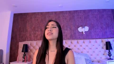 liaa turner  online show from October 2025 08:38:02 PM