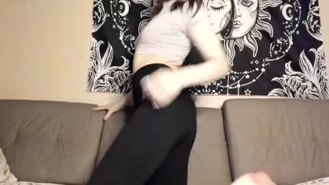 Julia  online show from January 2025 05:47:02 AM