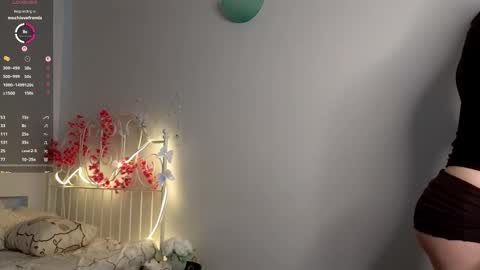 Lia  online show from March 2026 11:26:02 AM