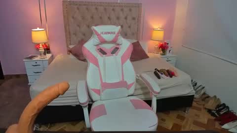 Liah online show from January 2025 07:37:01 PM