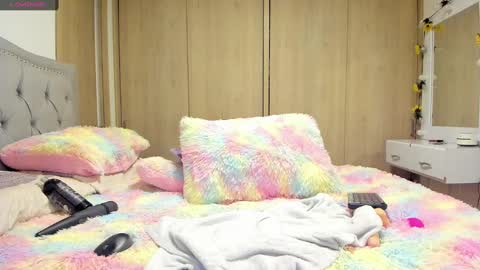 Lia  online show from January 2025 05:29:02 AM