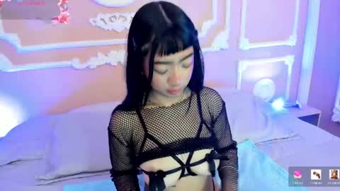 Lia lovet online show from May 2026 07:30:02 PM