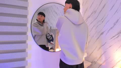 Liam online show from January 2025 06:42:01 AM