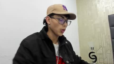 Snapshot of liam_adamms chatting on February 2026 12:20:02 PM Liam Adamms online show from February 2026 12:20:02 PM