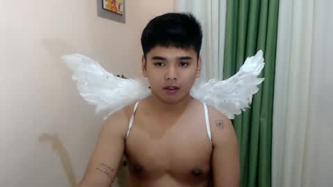 liam_anthonyxx online show from November 2025 12:29:02 PM