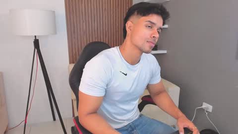 Liam Collins online show from February 2025 11:40:02 AM