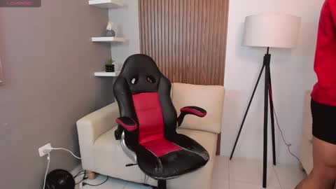 Liam Collins online show from February 2025 11:43:02 AM