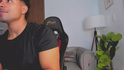 Liam Collins online show from October 2025 11:49:02 AM