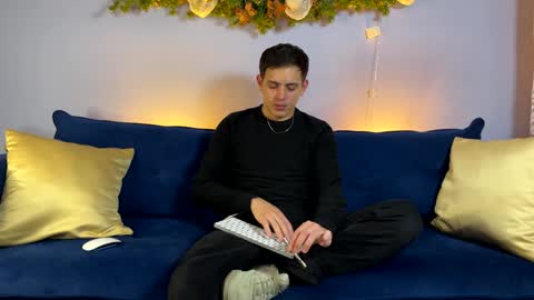 Liam online show from January 2025 03:31:02 AM