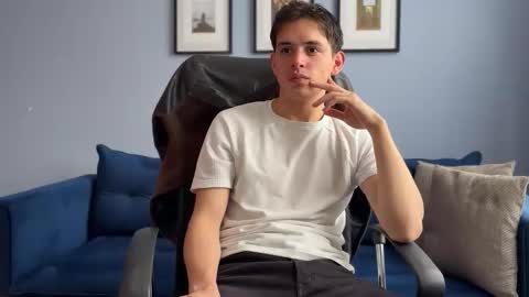 Liam online show from March 2026 06:13:01 PM