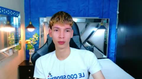 liam_green1 online show from March 2026 03:52:01 PM