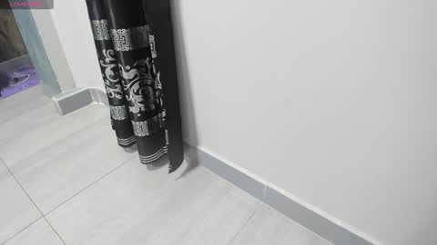 LIAM KLEIN online show from January 2025 11:17:01 AM