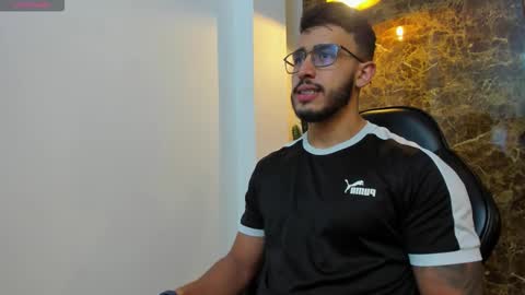 LIAM KLEIN online show from September 2025 11:10:02 AM