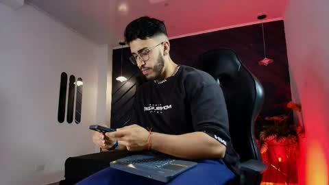 Snapshot of liam_kleiin chatting on April 2026 11:14:02 AM LIAM KLEIN online show from April 2026 11:14:02 AM