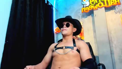 liam_knight online show from October 2025 01:31:01 AM