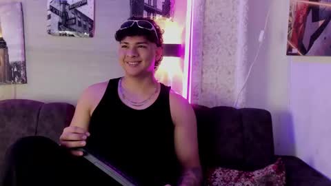 liam online show from November 2025 01:00:02 PM