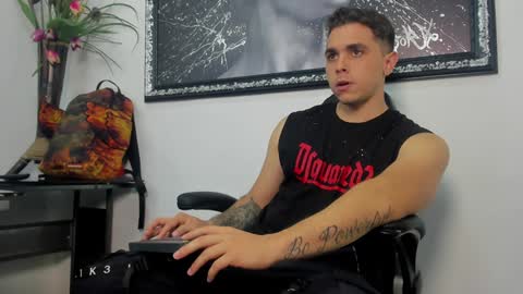 Liam online show from December 2024 11:42:01 PM