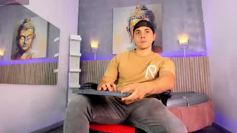 Liam online show from September 2025 08:10:01 PM