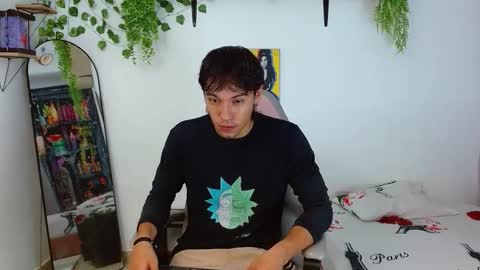 liamxul online show from September 2025 06:35:01 PM