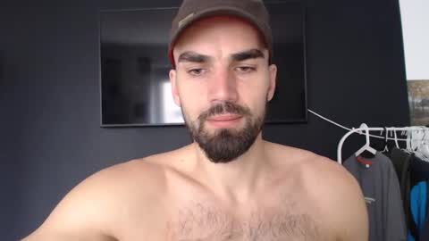 Snapshot of liamlanson08 chatting on November 2025 09:43:01 AM liam online show from November 2025 09:43:01 AM