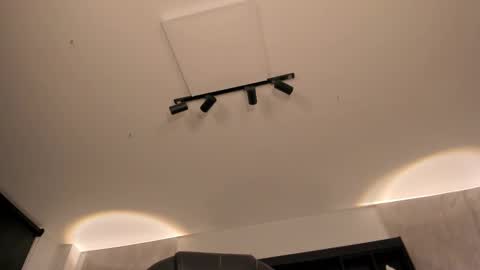 Liam online show from September 2025 04:56:01 AM