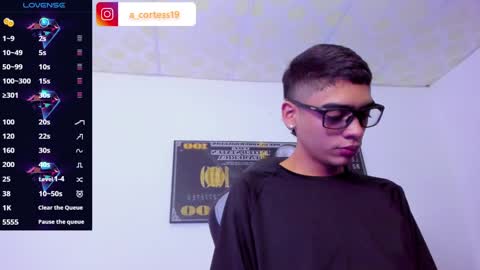 Snapshot of lian_23_ chatting on December 2024 01:20:02 PM online show from December 2024 01:20:02 PM