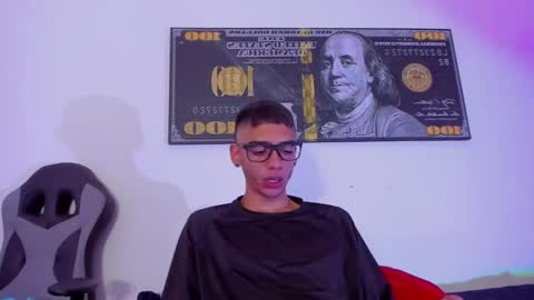 Snapshot of lian_23_ chatting on February 2025 03:29:01 PM online show from February 2025 03:29:01 PM