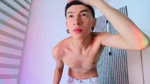 lian_cameron online show from June 2026 03:53:01 AM