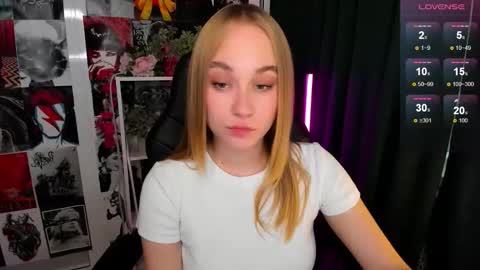 Liana online show from October 2025 03:04:02 AM