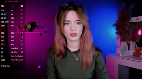 Little Liana  online show from October 2025 07:35:02 PM