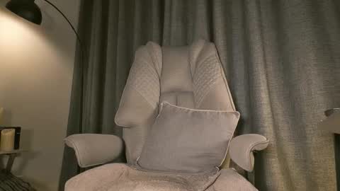 lianewhite online show from February 2026 12:20:02 AM