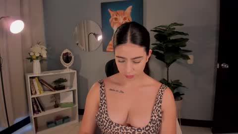 Snapshot of liapearce chatting on January 2026 02:00:01 PM Lia online show from January 2026 02:00:01 PM