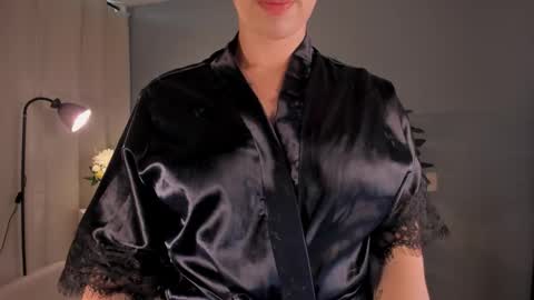 Snapshot of liapearce chatting on February 2026 02:02:02 PM Lia online show from February 2026 02:02:02 PM