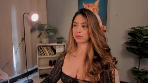 Snapshot of liapearce chatting on May 2026 03:20:02 PM Lia online show from May 2026 03:20:02 PM