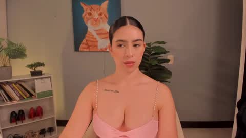 Snapshot of liapearce chatting on May 2026 12:34:02 PM Lia online show from May 2026 12:34:02 PM