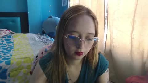 Lia Roberts online show from February 2025 03:07:01 PM