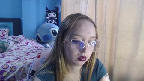Lia Roberts online show from March 2025 06:50:01 PM