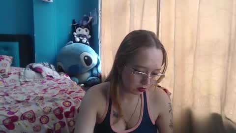 Lia Roberts online show from March 2025 03:35:01 PM