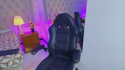 Lia  online show from March 2026 07:52:02 PM