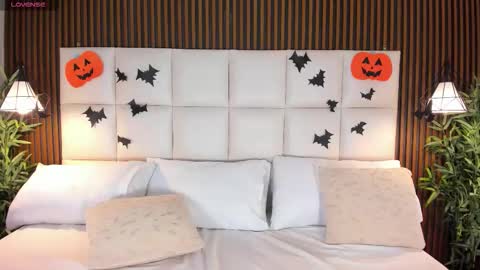 Snapshot of liatink chatting on October 2025 05:25:01 PM LIA TINK online show from October 2025 05:25:01 PM