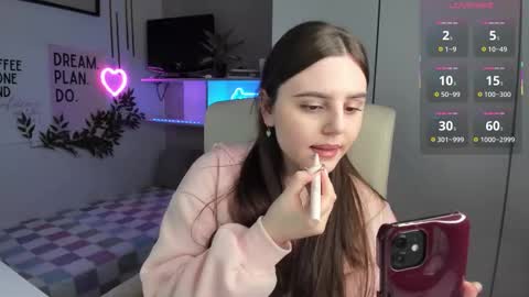 Lia online show from September 2025 01:49:01 PM