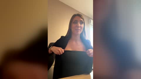 Lib ertine32 online show from March 2026 11:27:02 AM