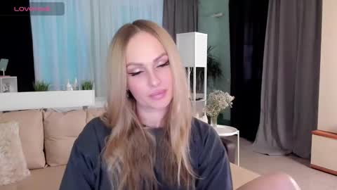 Snapshot of libby_nora chatting on January 2025 01:23:02 PM Libby online show from January 2025 01:23:02 PM