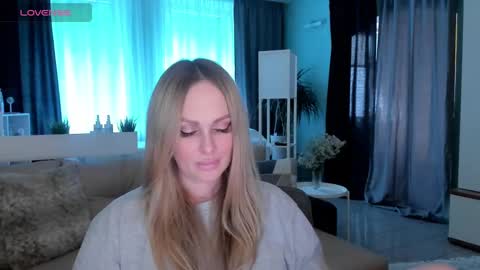 Snapshot of libby_nora chatting on February 2025 12:39:02 PM Libby online show from February 2025 12:39:02 PM